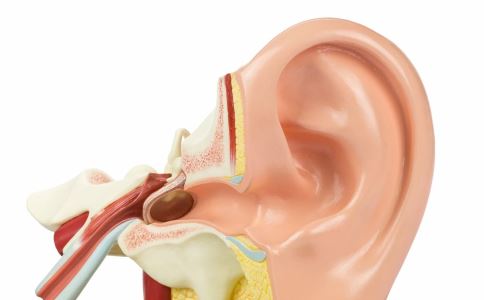 耳朵一直疼是怎么回事 中耳炎怎么治疗